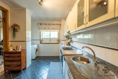 Apartamento T2 para Venda em Santa Maria da Feira, Travanca, Sanfins e Espargo
