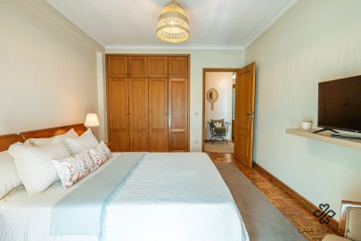 Apartamento T2 para Venda em Santa Maria da Feira, Travanca, Sanfins e Espargo