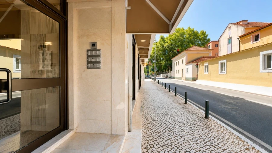 Apartamento T2 para Venda em Agualva e Mira-Sintra Foto 5
