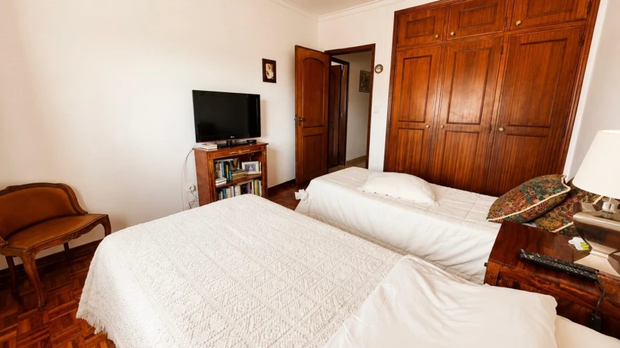 Apartamento T2 para Venda em Agualva e Mira-Sintra Foto 17