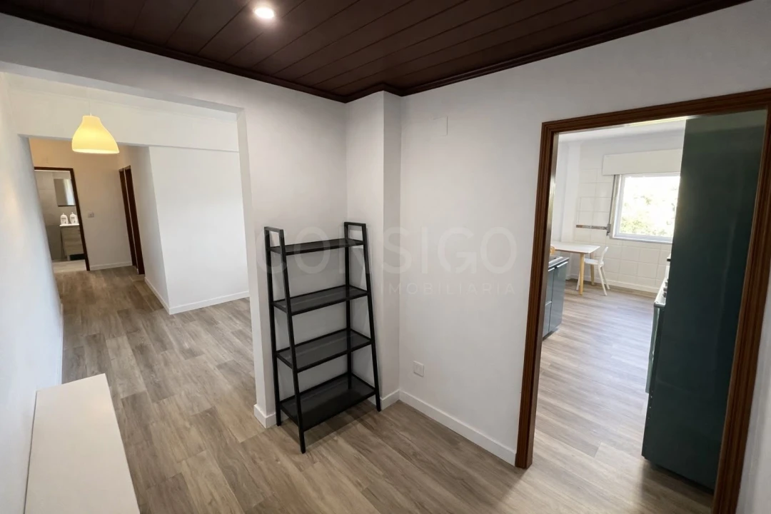 Apartamento T2 para Venda em Agualva e Mira-Sintra Foto 12