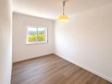 Apartamento T2 para Venda em Agualva e Mira-Sintra