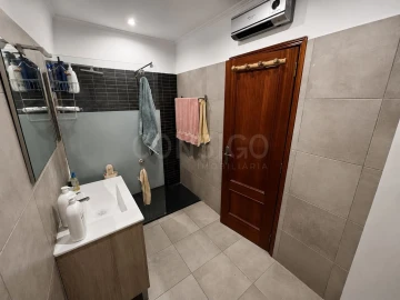 Apartamento T2 para Venda em Agualva e Mira-Sintra