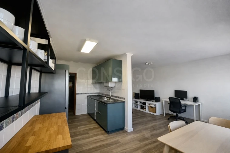 Apartamento T2 para Venda em Agualva e Mira-Sintra Foto 5
