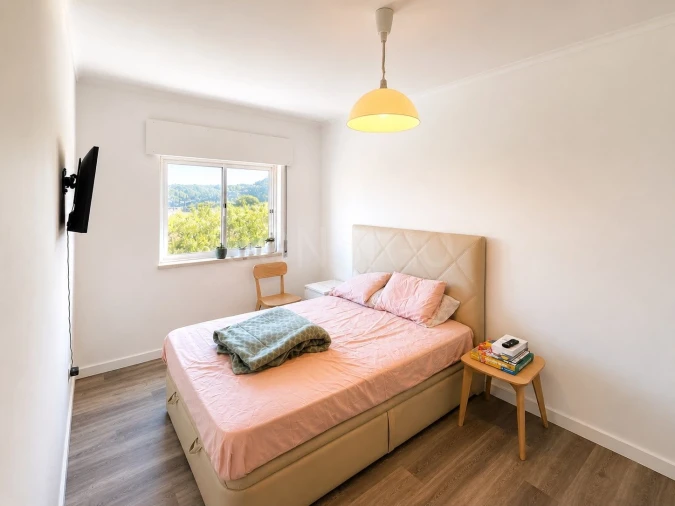 Apartamento T2 para Venda em Agualva e Mira-Sintra Foto 17