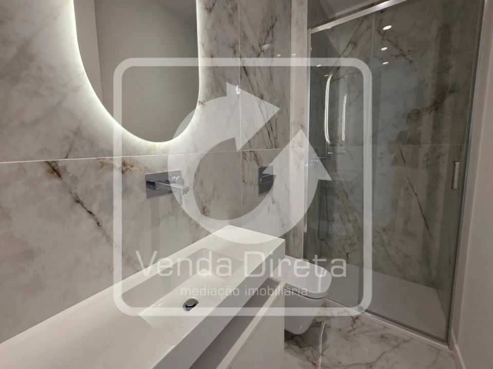 Apartamento T4 para Venda em Barreiro e Lavradio Foto 26