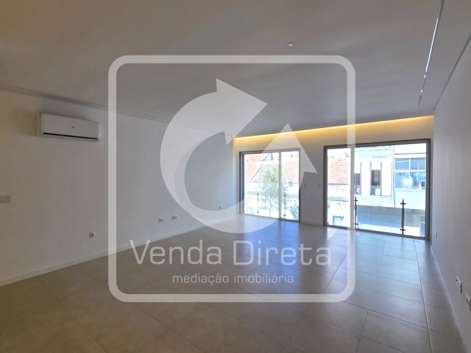 Apartamento T4 para Arrendamento em Barreiro e Lavradio Foto 2