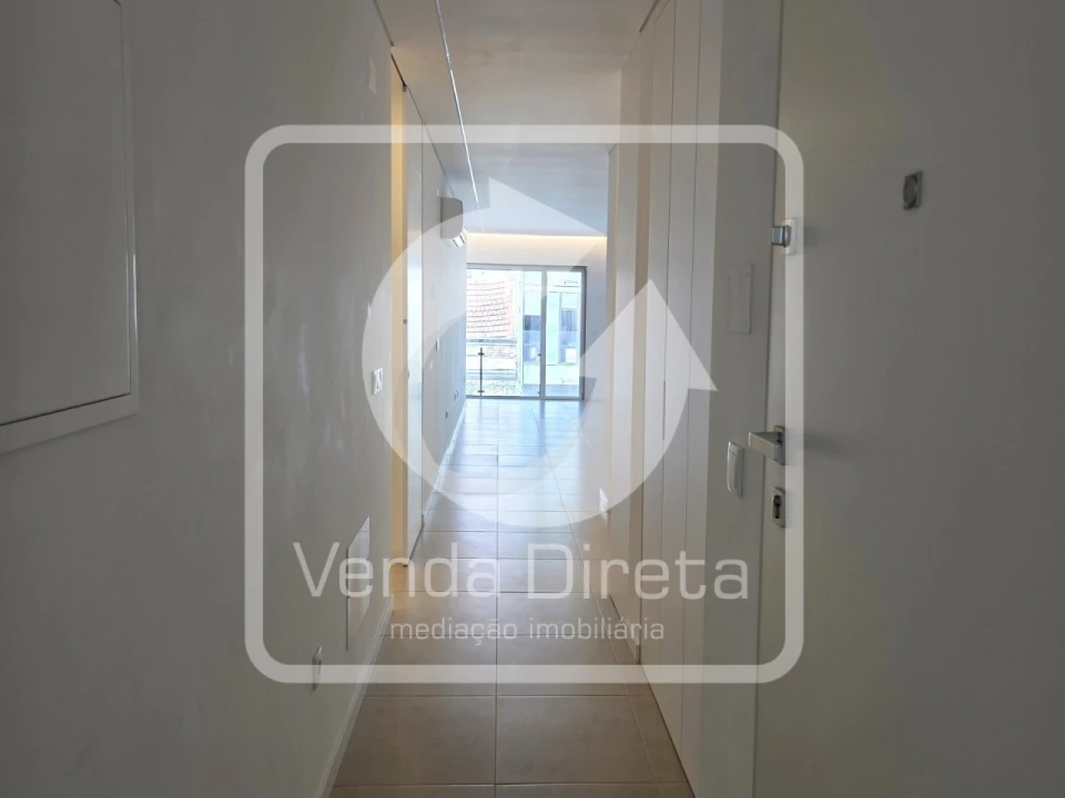 Apartamento T4 para Arrendamento em Barreiro e Lavradio Foto 8