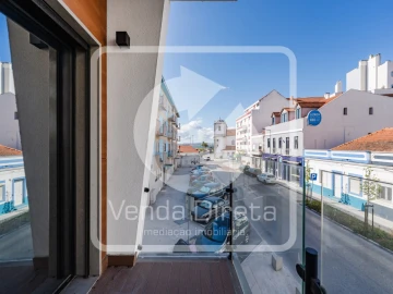 Apartamento T4 para Arrendamento em Barreiro e Lavradio