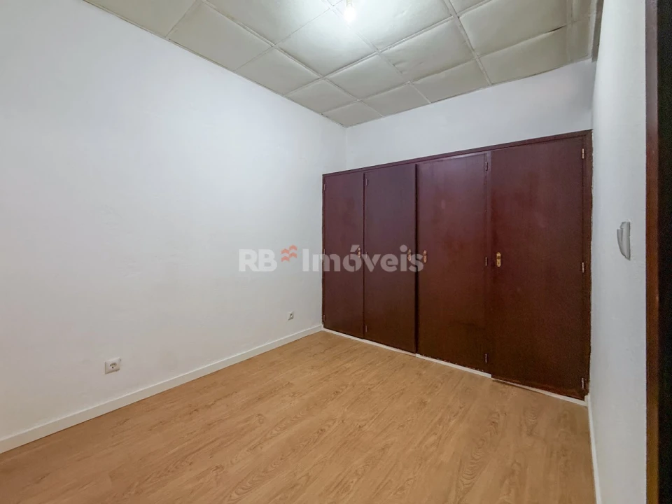 Moradia T5 para Venda em Tramagal Foto 43