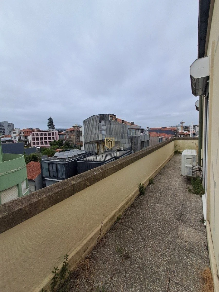 Apartamento T2 para Arrendamento em Cedofeita, Santo Ildefonso, Sé, Miragaia, São Nicolau e Vitória Foto 13