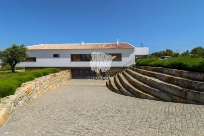 Moradia T4 para Venda em Lagoa e Carvoeiro
