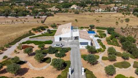 Moradia T4 para Venda em Lagoa e Carvoeiro