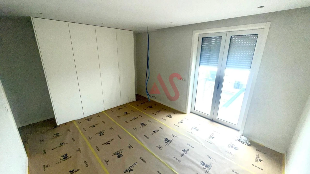 Apartamento T2 para Venda em Pombeiro de Ribavizela Foto 8