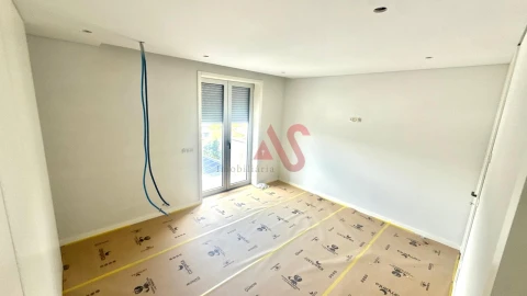 Apartamento T2 para Venda em Pombeiro de Ribavizela