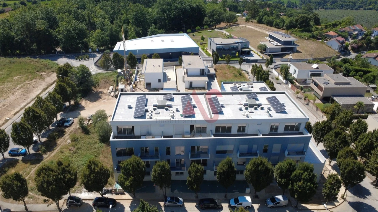 Apartamento T2 para Venda em Pombeiro de Ribavizela Foto 17