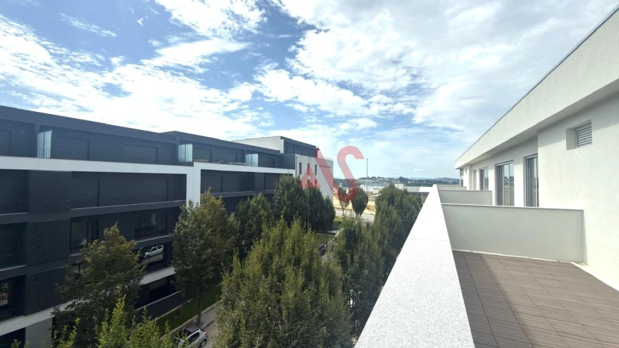 Apartamento T2 para Venda em Pombeiro de Ribavizela Foto 6