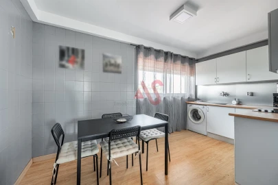 Apartamento T1 para Venda em São Mamede de Infesta e Senhora da Hora