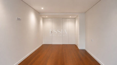 Apartamento T2 para Venda em Ramalde