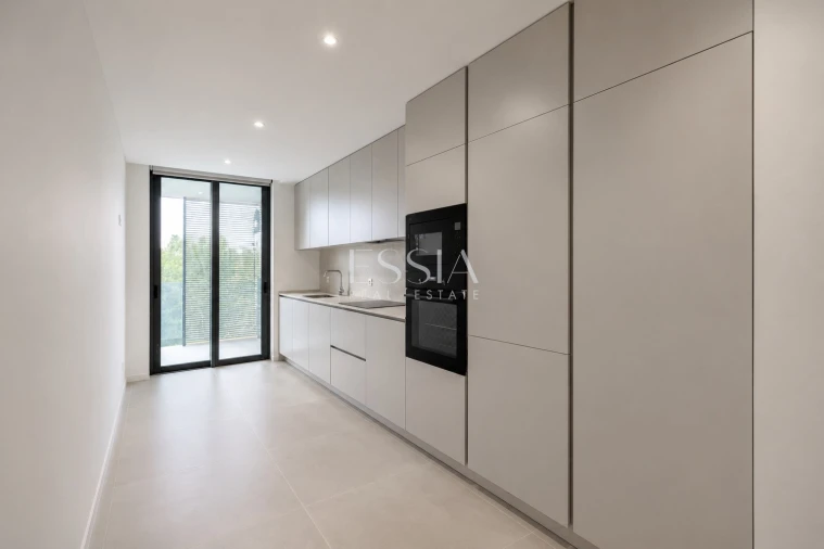 Apartamento T3 para Venda em Lordelo do Ouro e Massarelos Foto 3