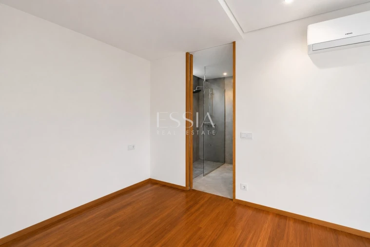 Apartamento T3 para Venda em Lordelo do Ouro e Massarelos Foto 8