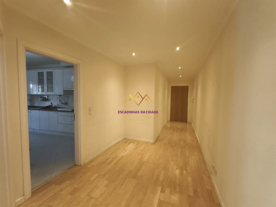 Apartamento T1 para Arrendamento em Algés, Linda-A-Velha e Cruz Quebrada-Dafundo Foto 11