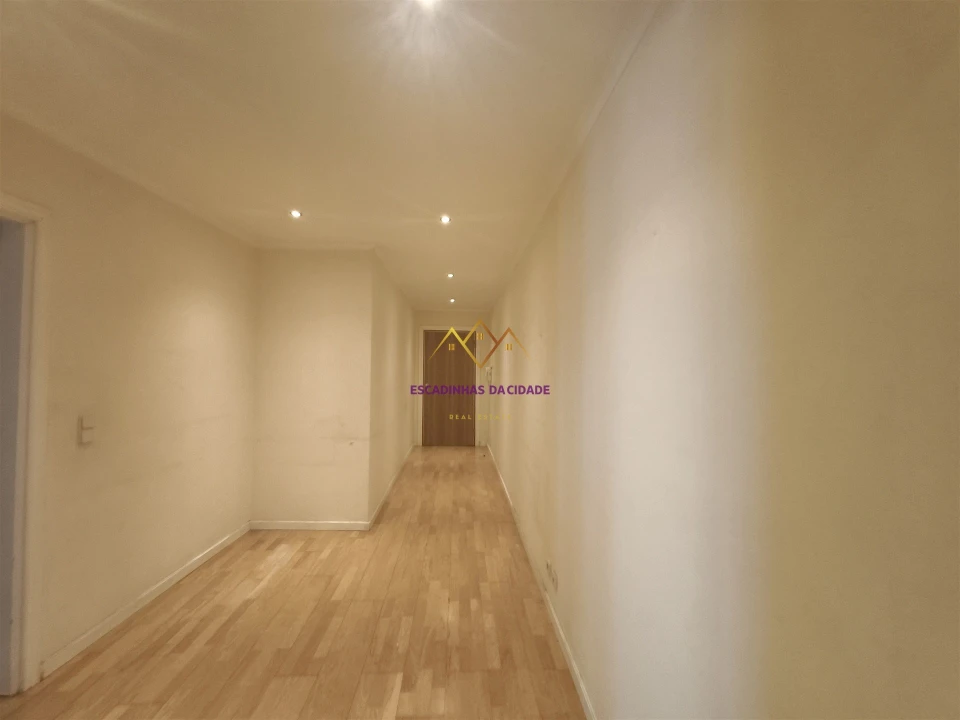 Apartamento T1 para Arrendamento em Algés, Linda-A-Velha e Cruz Quebrada-Dafundo Foto 12