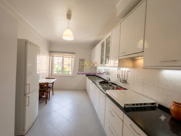 Apartamento T1 para Arrendamento em Algés, Linda-A-Velha e Cruz Quebrada-Dafundo