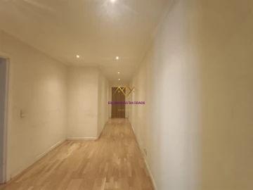 Apartamento T1 para Arrendamento em Algés, Linda-A-Velha e Cruz Quebrada-Dafundo