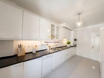 Apartamento T1 para Arrendamento em Algés, Linda-A-Velha e Cruz Quebrada-Dafundo