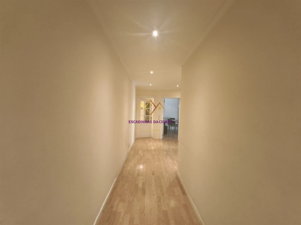 Apartamento T1 para Arrendamento em Algés, Linda-A-Velha e Cruz Quebrada-Dafundo Foto 10