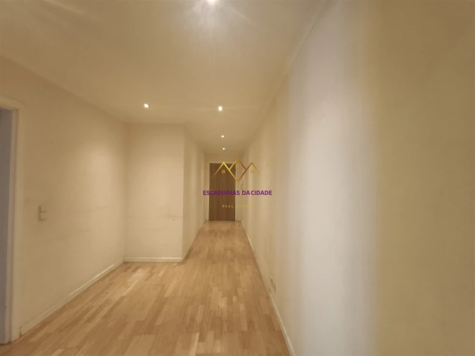 Apartamento T1 para Arrendamento em Algés, Linda-A-Velha e Cruz Quebrada-Dafundo Foto 12