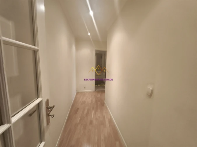 Apartamento T1 para Arrendamento em Algés, Linda-A-Velha e Cruz Quebrada-Dafundo Foto 16