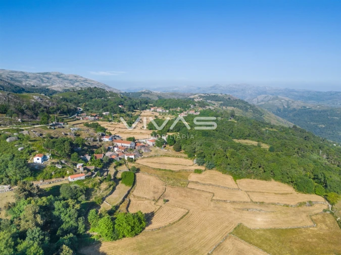 Moradia T0 para Venda em Cibões e Brufe Foto 3