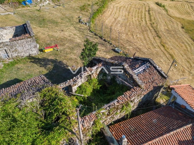 Moradia T0 para Venda em Cibões e Brufe Foto 11