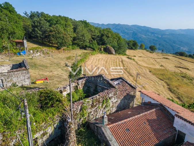 Moradia T0 para Venda em Cibões e Brufe Foto 10