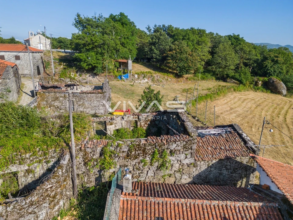Moradia T0 para Venda em Cibões e Brufe Foto 9