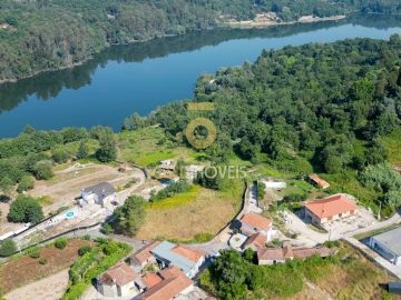 Terreno para Venda em Vila Boa do Bispo