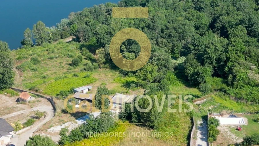 Terreno para Venda em Vila Boa do Bispo