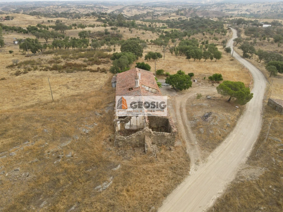 Quinta T3 para Venda em Almodôvar e Graça dos Padrões Foto 3