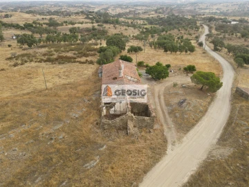 Quinta T3 para Venda em Almodôvar e Graça dos Padrões