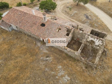 Quinta T3 para Venda em Almodôvar e Graça dos Padrões