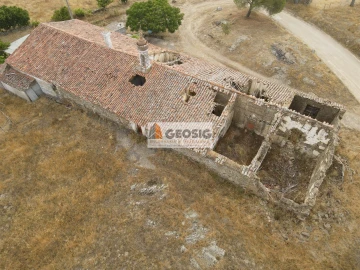 Quinta T3 para Venda em Almodôvar e Graça dos Padrões