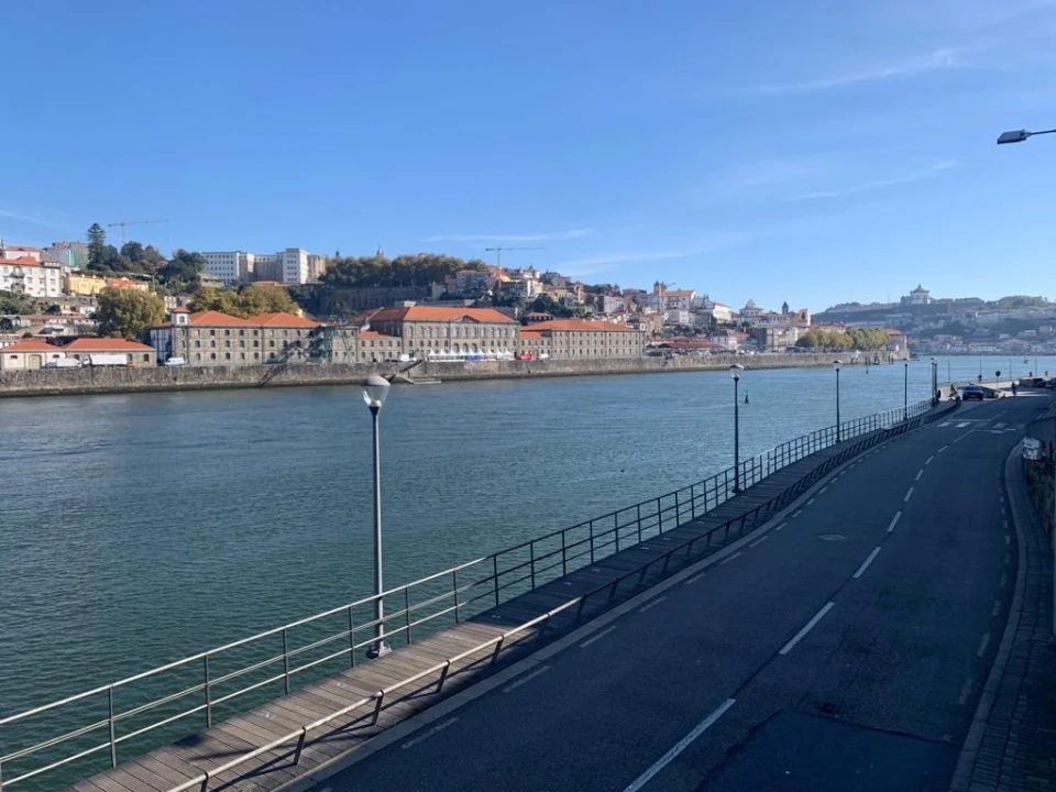 Apartamento T0 para Venda em Vilar de Andorinho Foto 11