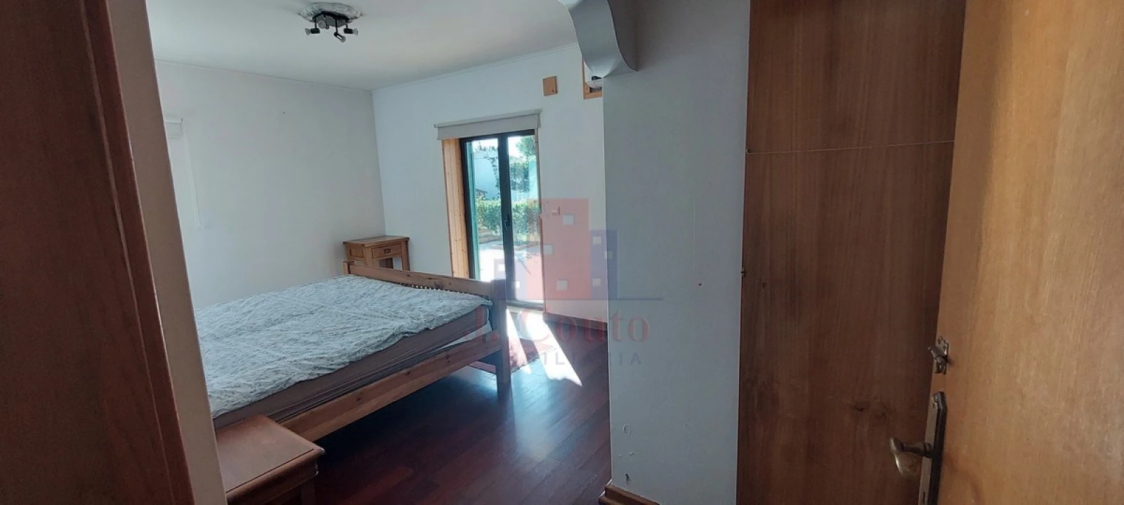 Moradia T3 para Arrendamento em São Martinho do Porto Foto 14