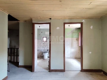 Moradia T3 para Venda em Teixoso e Sarzedo