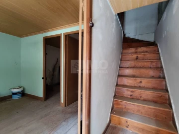Moradia T3 para Venda em Teixoso e Sarzedo