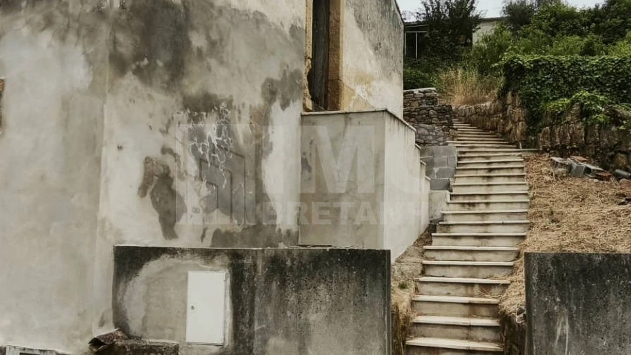 Moradia T1 para Venda em Lamas