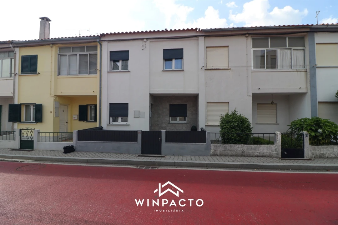 Moradia T3 para Venda em Seia, São Romão e Lapa dos Dinheiros Foto 53