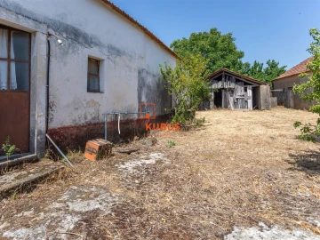 Moradia T4 para Venda em Brogueira, Parceiros de Igreja e Alcorochel